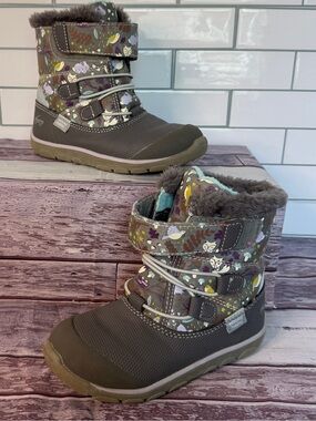 See Kai Run Abby II Waterproof Insulated ❄️Boots in Gray Woodland size 11